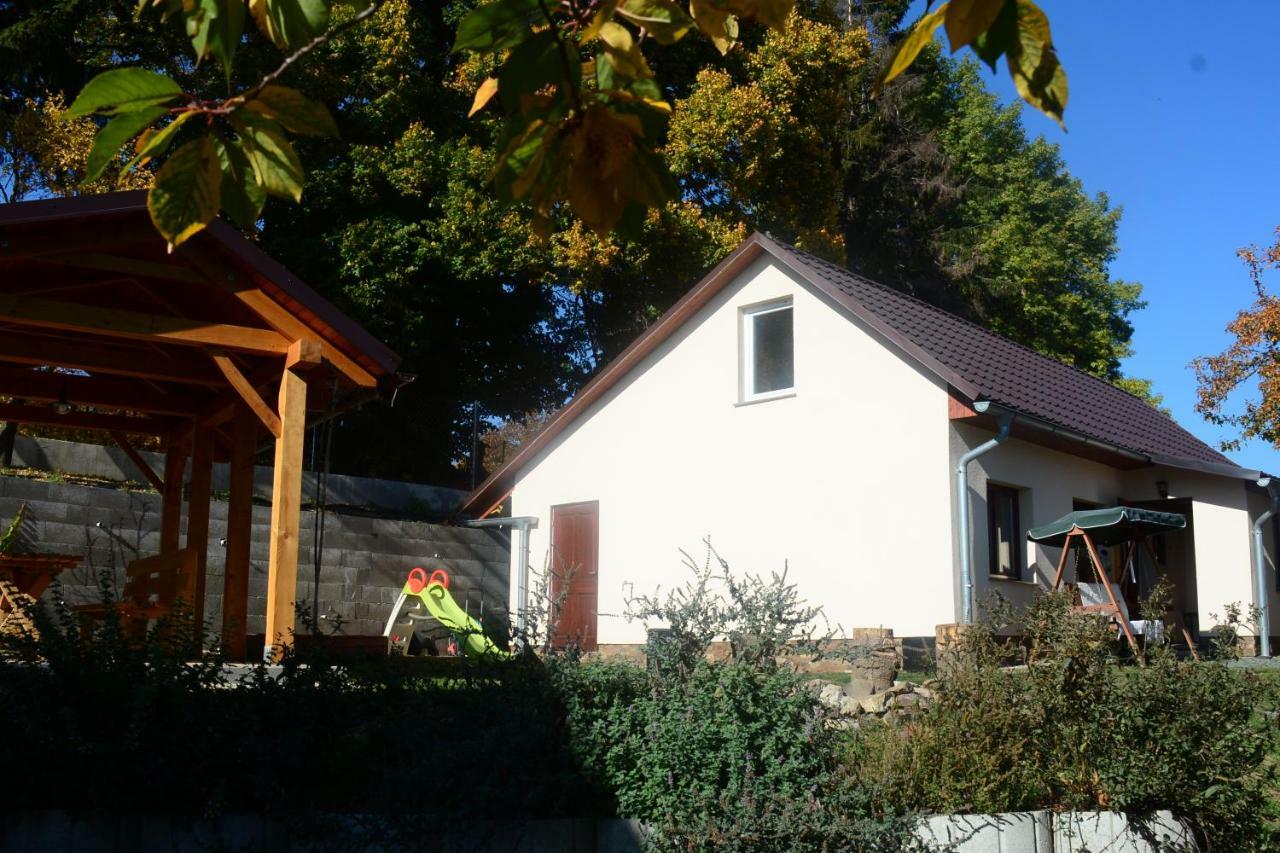 Hostal Burg Nad Banskou Stiavnicou Stiavnicke Bane Exterior foto
